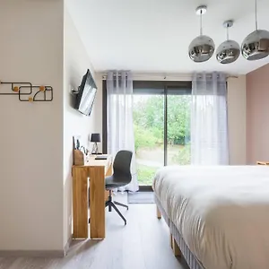 le-petit-rocher.hotels-rhonealpes.com/