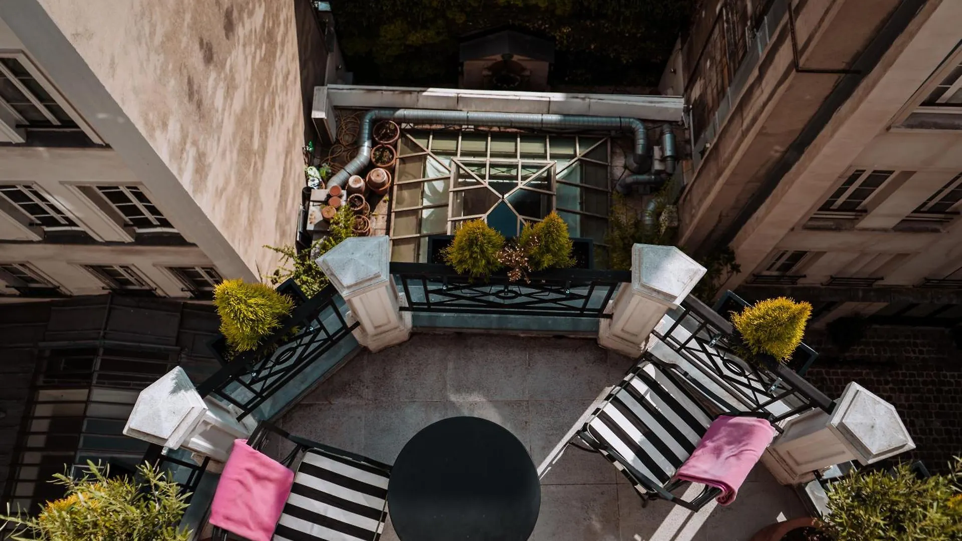 Hotel L'Hotel Paris