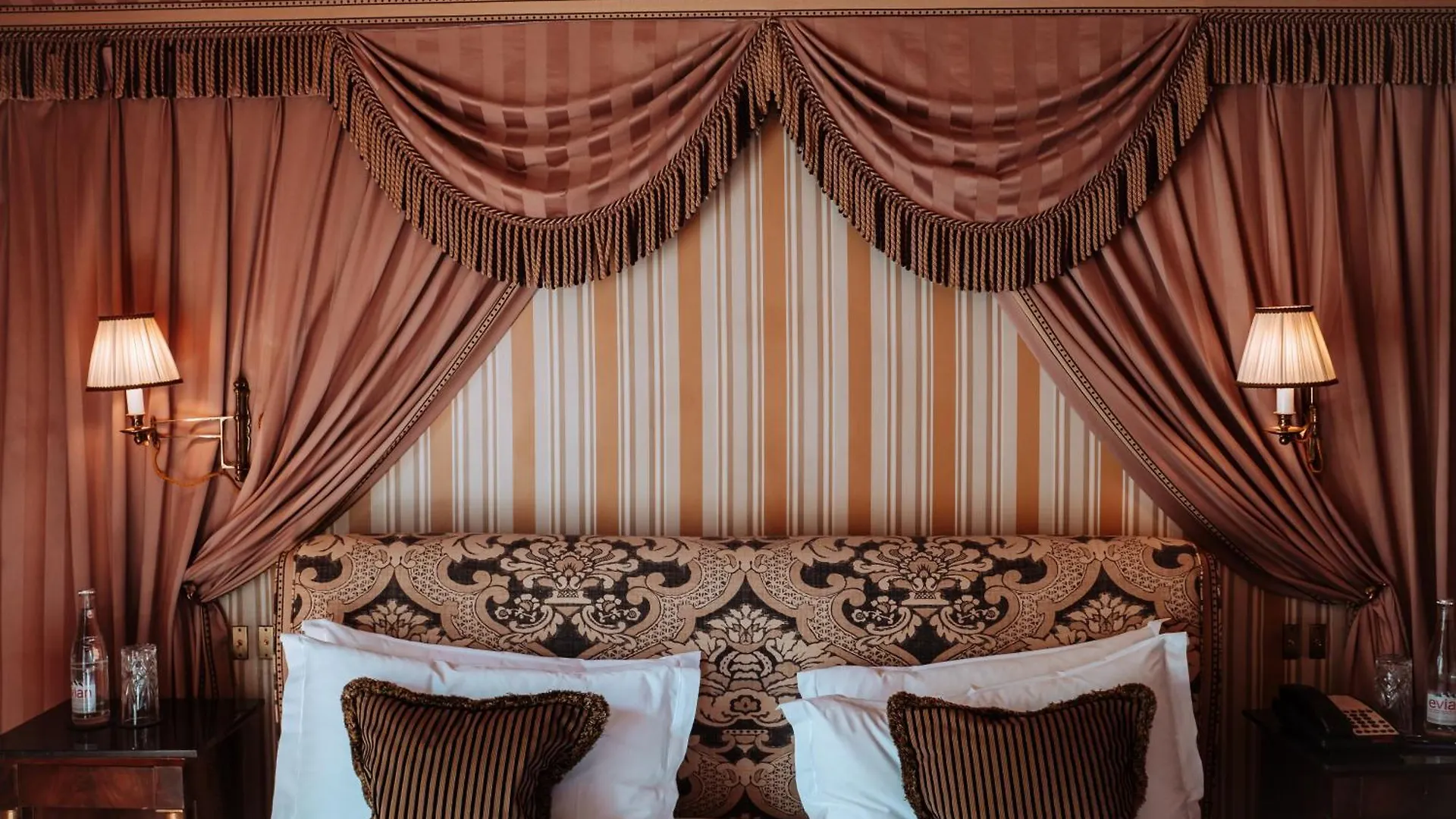 L'Hotel Paris 5*,  France