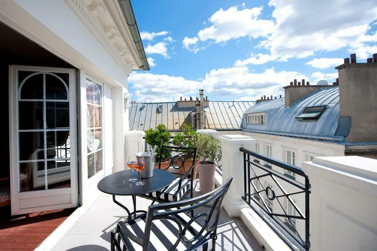 L'Hotel Paris