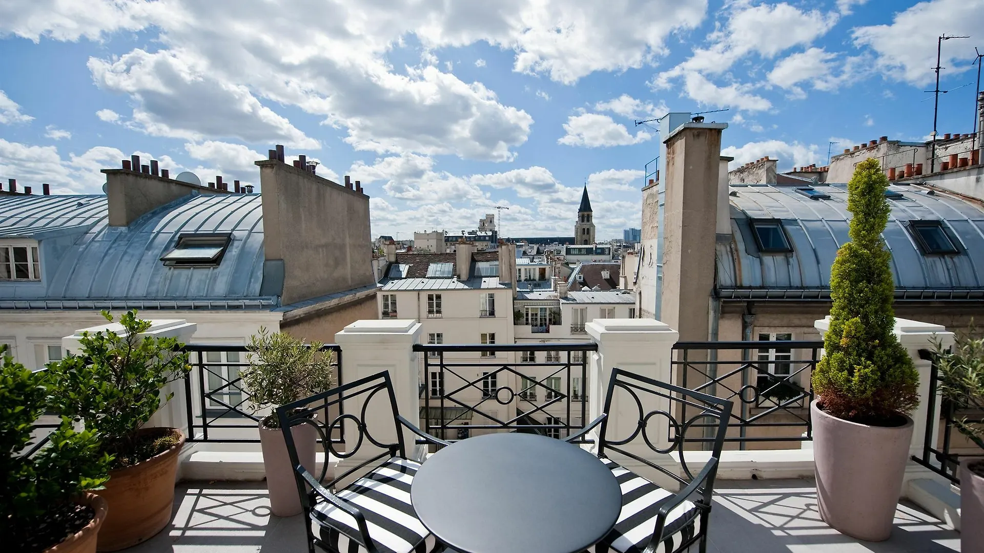 L'Hotel Paris 5*,  France